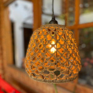 LUMINÁRIA PENDENTE EM TRICÔ DE SISAL
