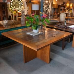 MESA QUADRADA 8 LUGARES